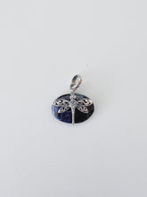 Load image into Gallery viewer, Dragonfly Stone Pendants